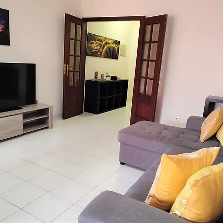 Paraíso Sol Da Rocha - Free Heated Indoor Swimming Pool - Wifi, Air Co. - By Bedzy Apartamento *